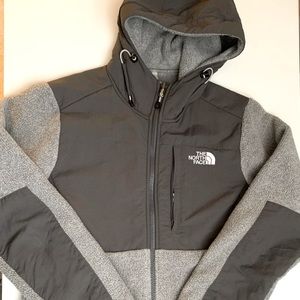 Women’s small grey north face jacket